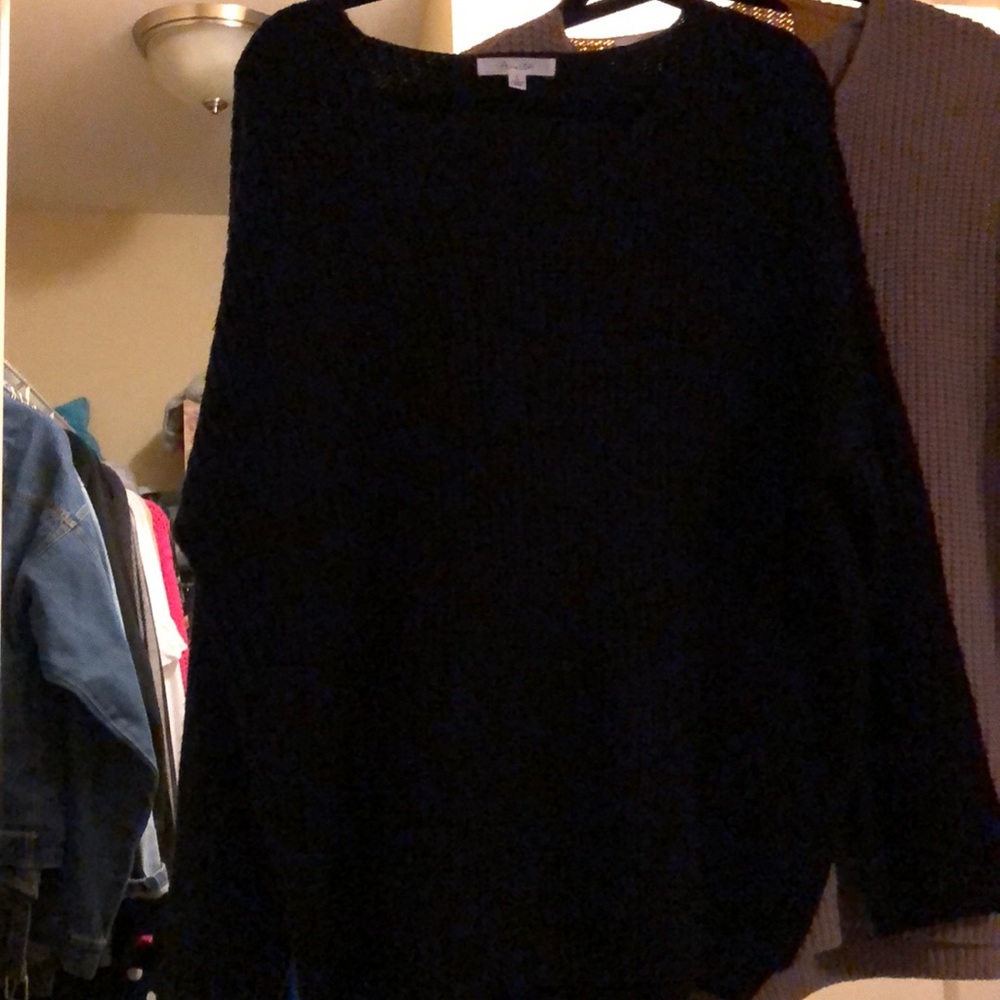 Black oversize sweater